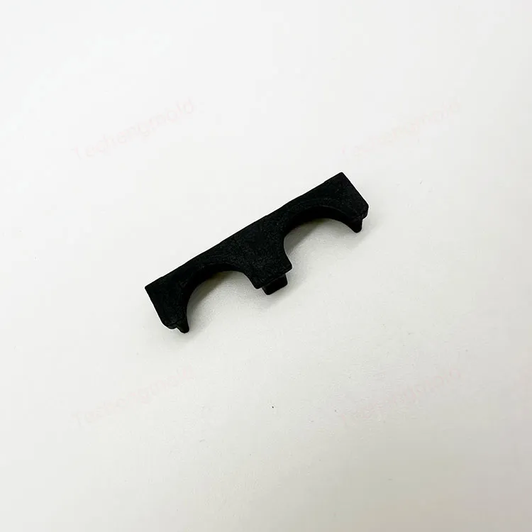 特诚科技PEEK精密注塑件实拍 1